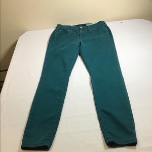 Aeropostale high waisted jegging

SOLD